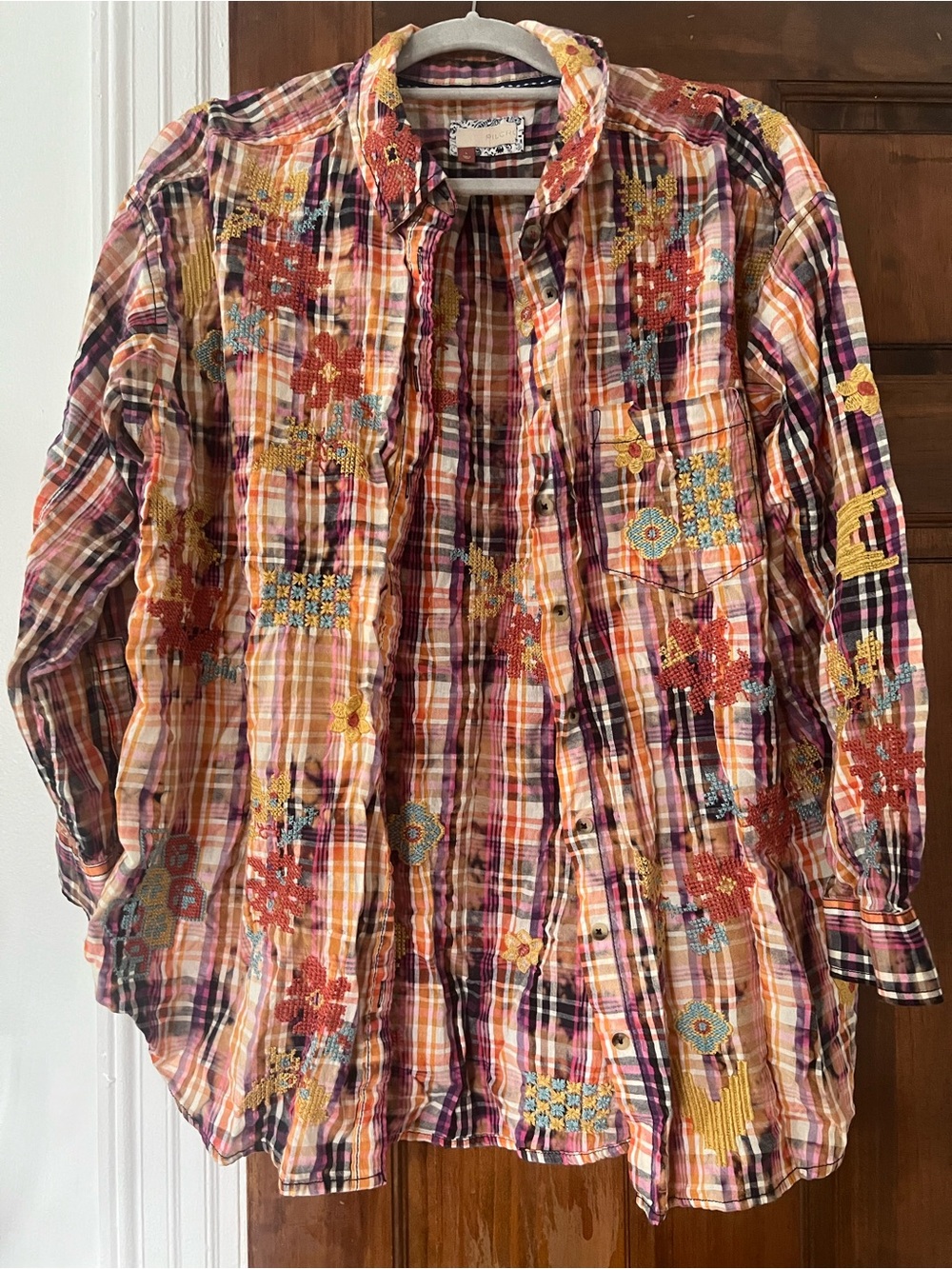 Size Large. Anthropologie Pilcro Plaid Crafted Buttondown. EUC - Picture 3 of 9